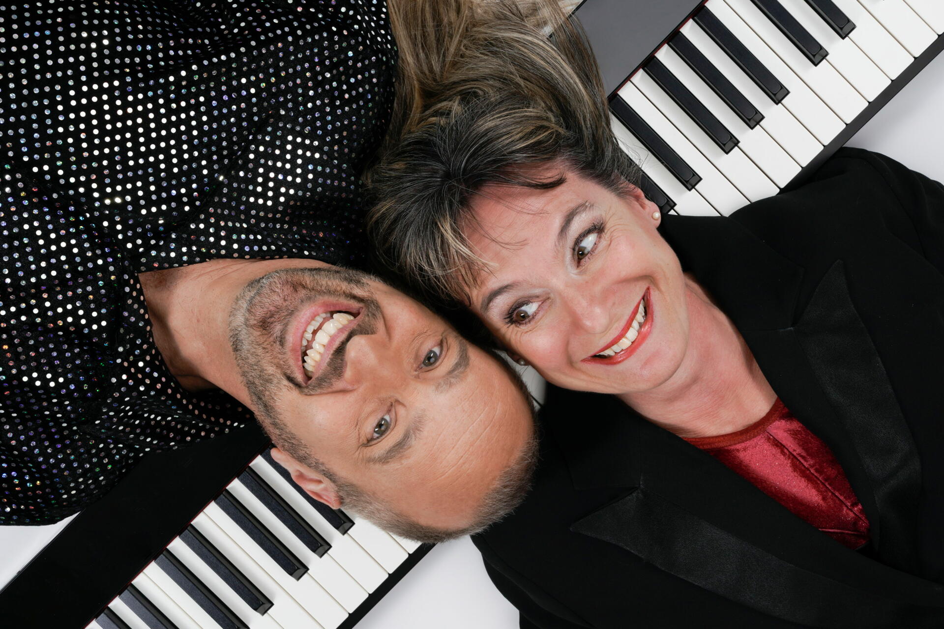 Support the Teatro Dimitri!